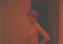 دست انداز عکس فیلم شهوانی و لرزش دست با مواد غذایی بر روی صورت و تقدیر