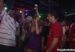 تلفیقی از فیلم سکسیشهوانی صورت اسباب بازی